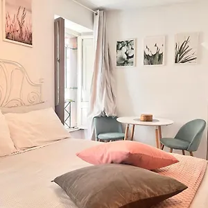 Glory House Navona Square , Roma Italia